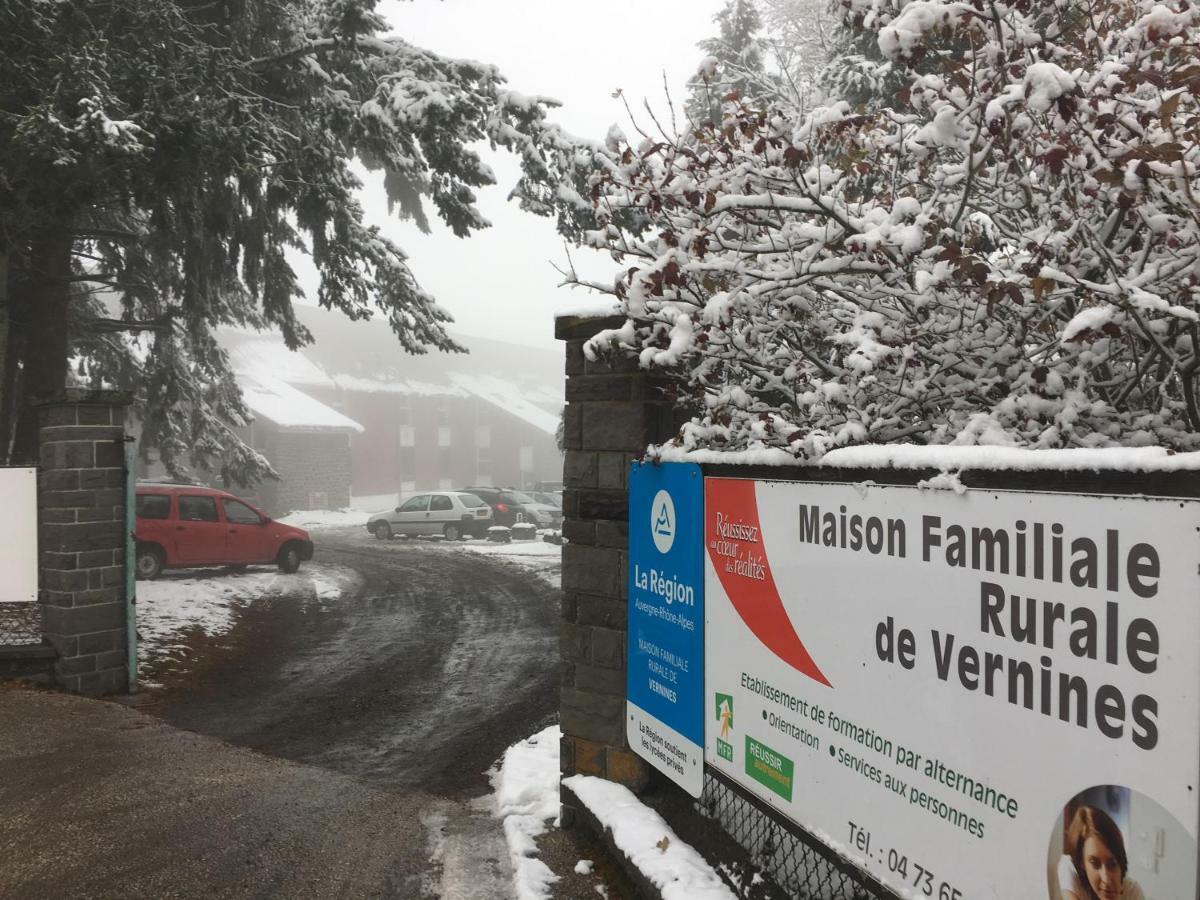 Gite Familial Et Rural Vernines Exteriér fotografie